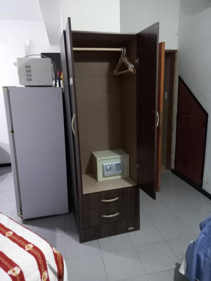Apartamentos Willy - En Zona Residencial Con Estacionamiento Mendoza Exterior foto